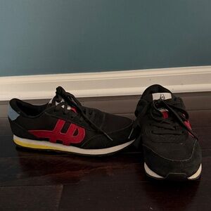 Women’s hush puppies size 8 lace up sneakers black red yellow blue